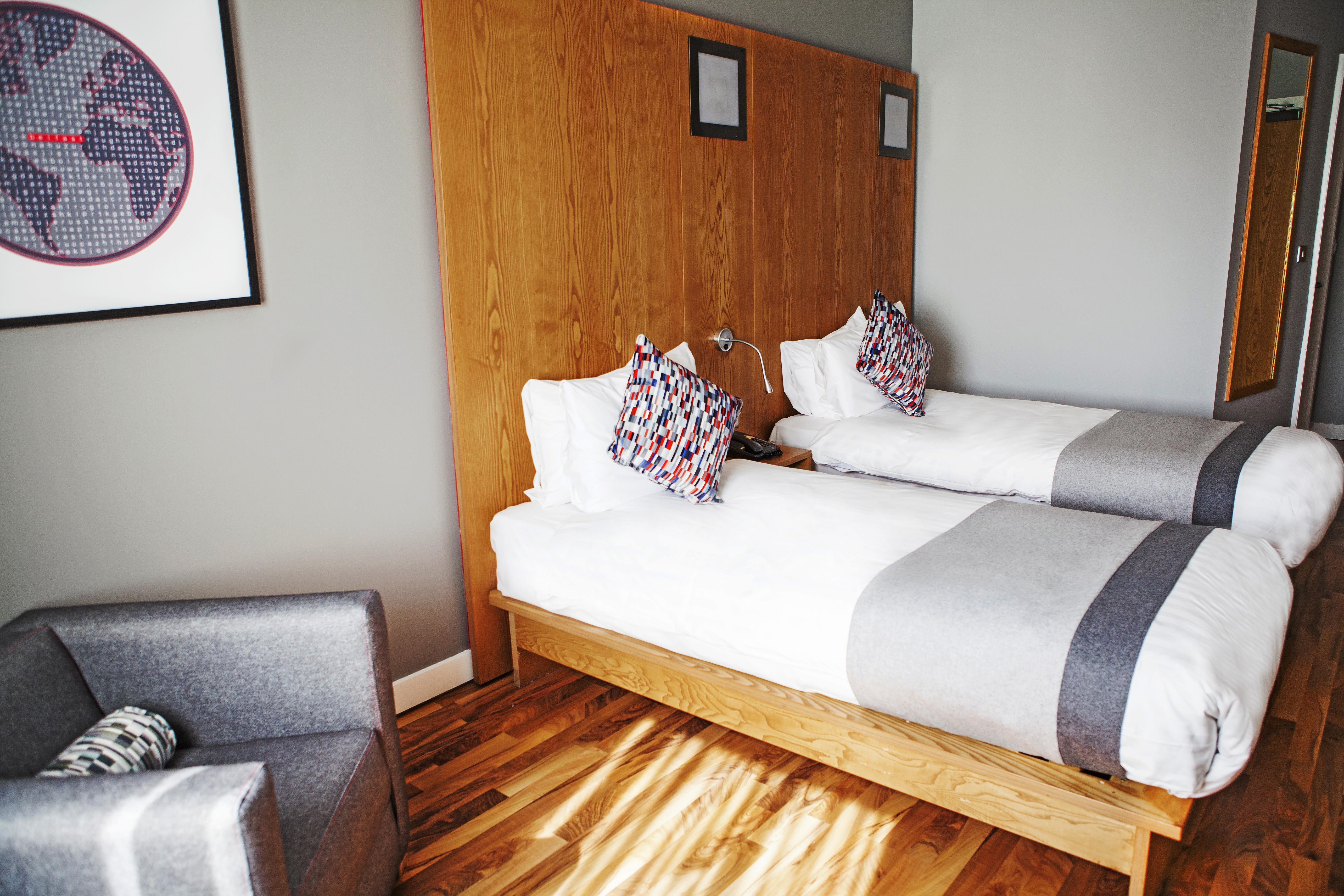 Ramada By Wyndham Belfast Ξενοδοχείο Εξωτερικό φωτογραφία