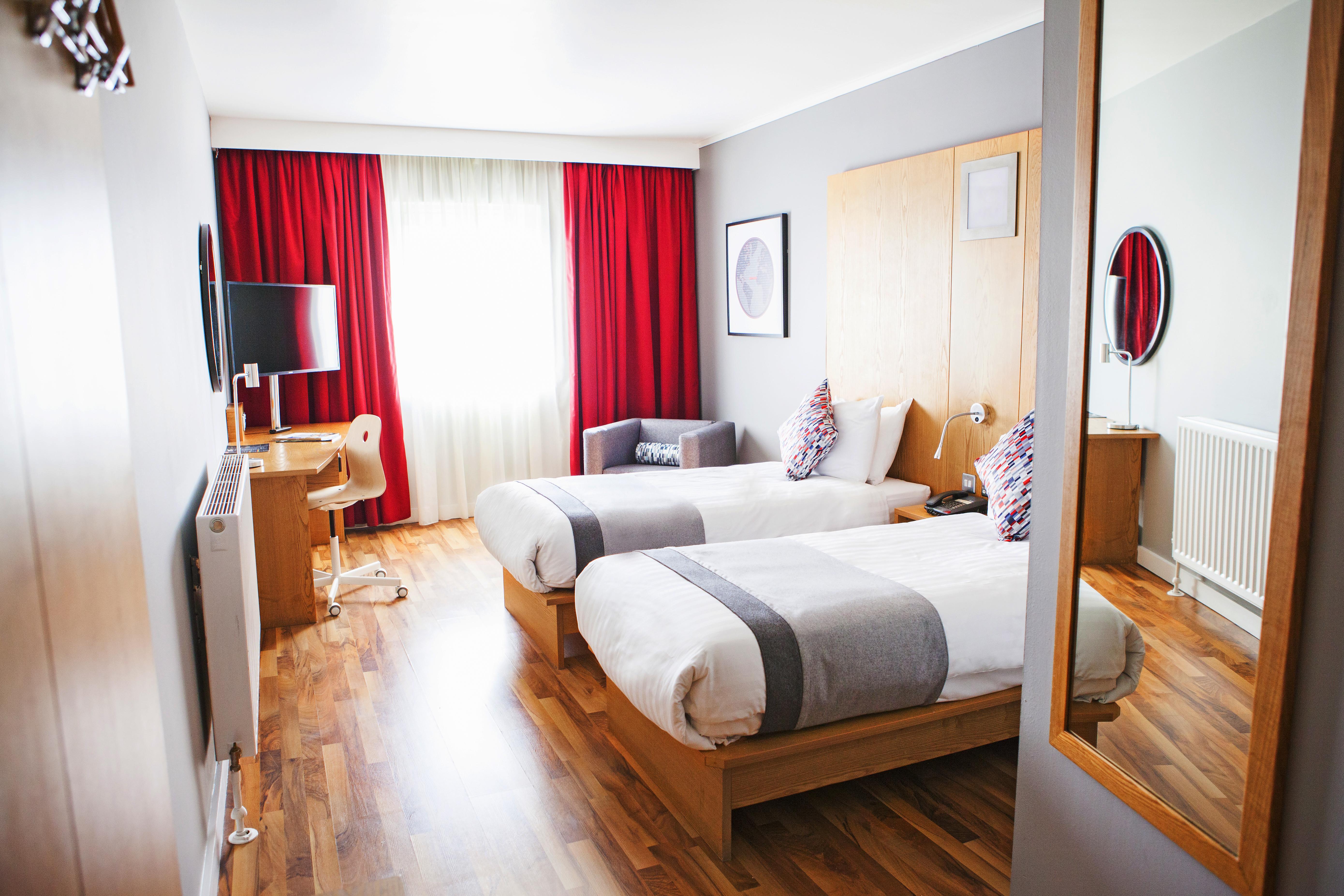 Ramada By Wyndham Belfast Ξενοδοχείο Εξωτερικό φωτογραφία