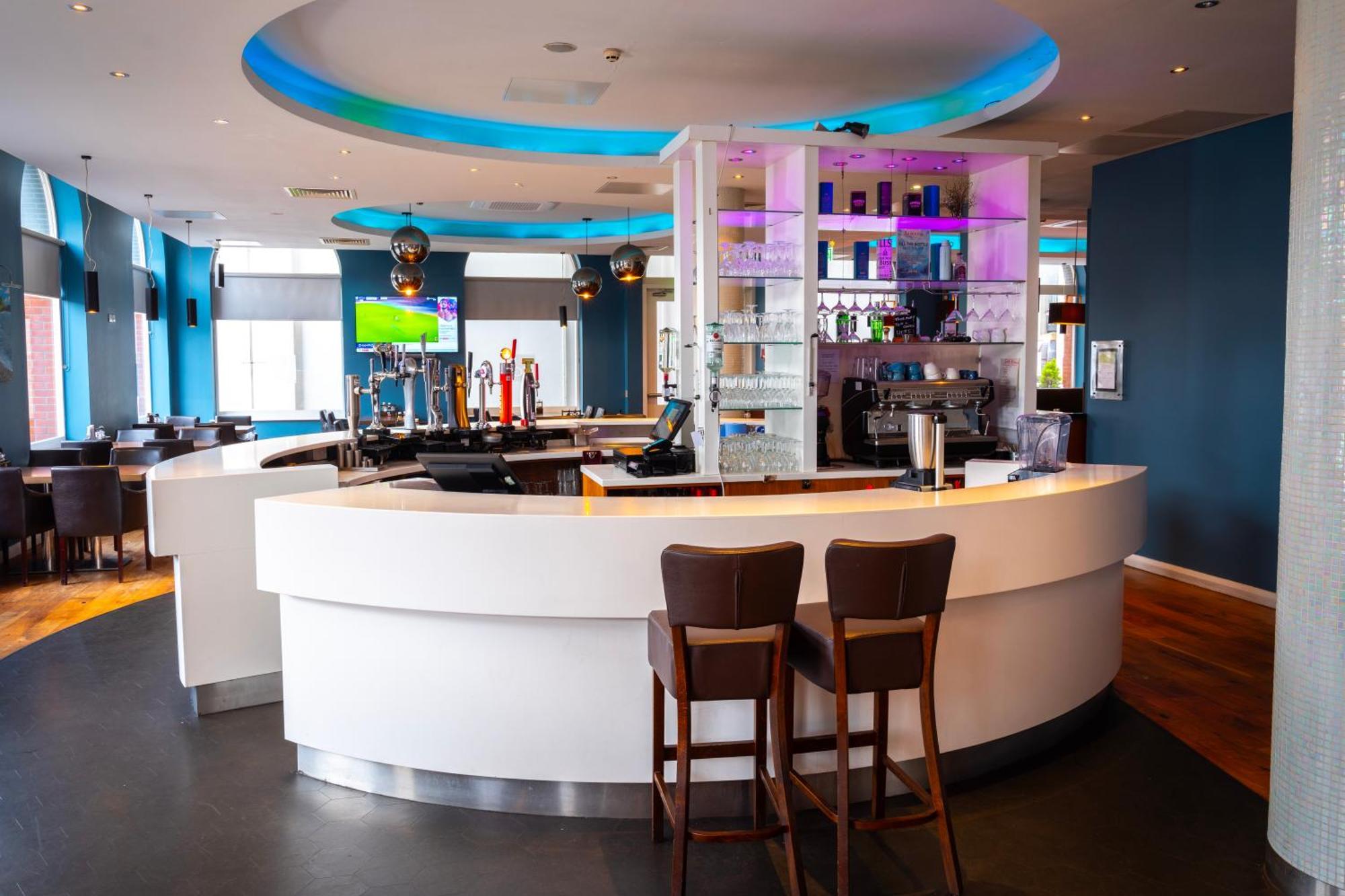 Ramada By Wyndham Belfast Ξενοδοχείο Εξωτερικό φωτογραφία