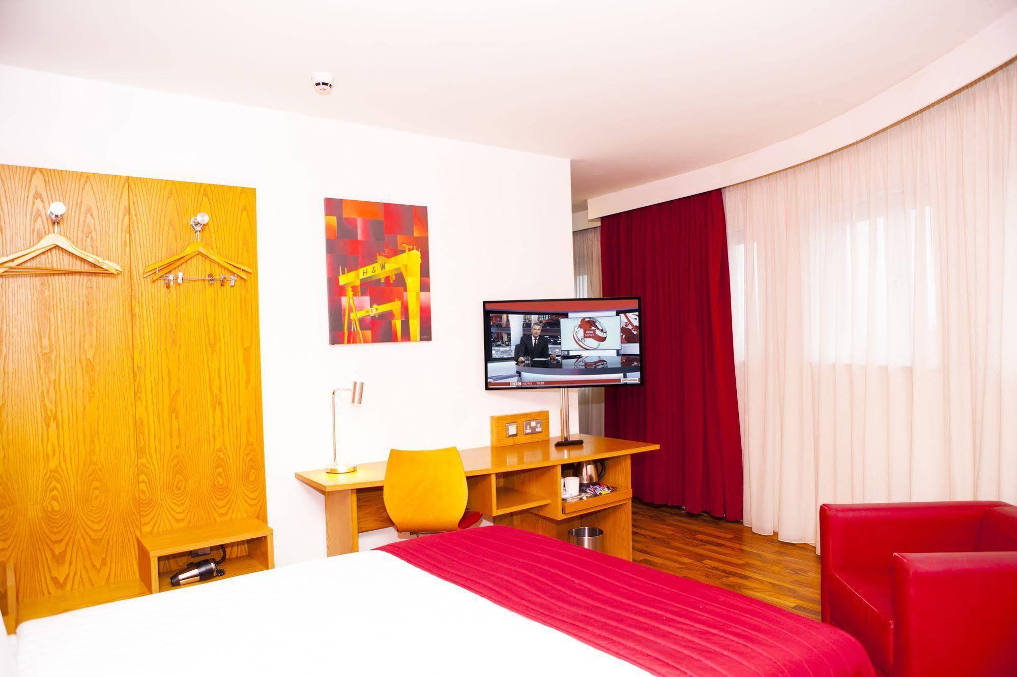 Ramada By Wyndham Belfast Ξενοδοχείο Εξωτερικό φωτογραφία