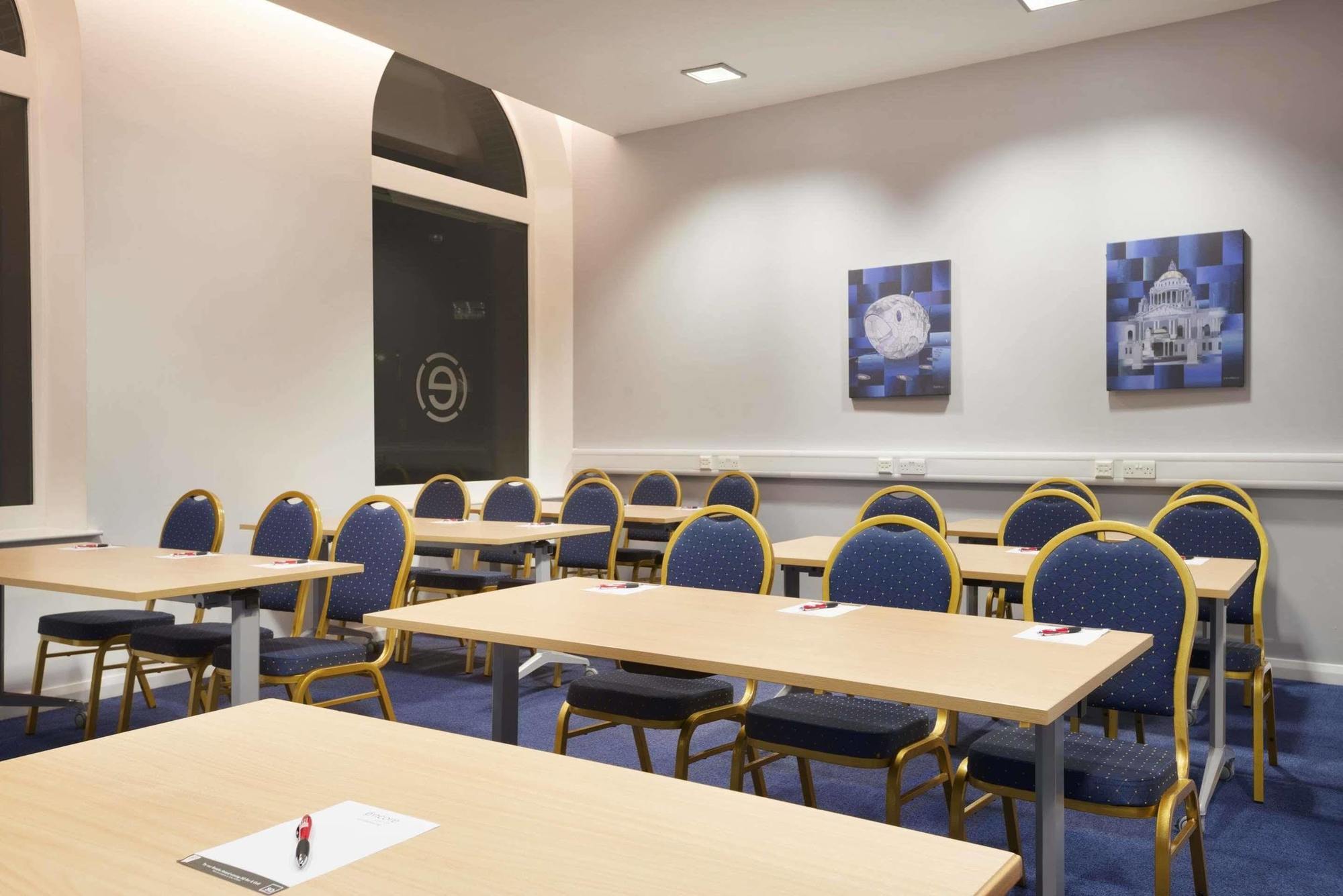 Ramada By Wyndham Belfast Ξενοδοχείο Εξωτερικό φωτογραφία
